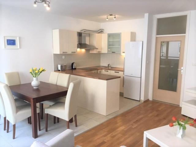 Sunshine Apartment Makarska Ngoại thất bức ảnh